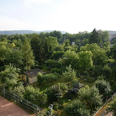 Mhost Bronowice * Cracovia