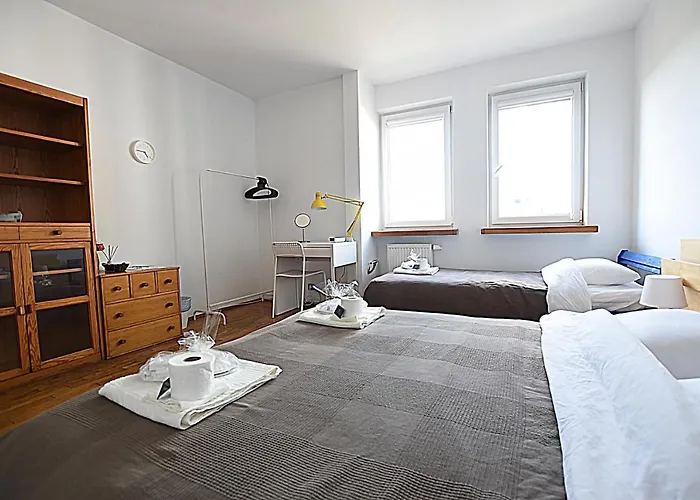 Проживание в семье Mhost Bronowice