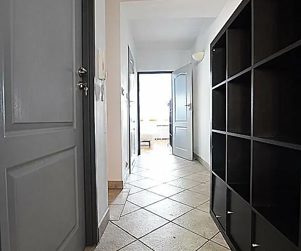 Проживание в семье Mhost Bronowice